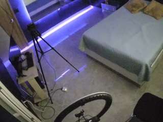 voyeurcam-casa-salsa-bedroom-13