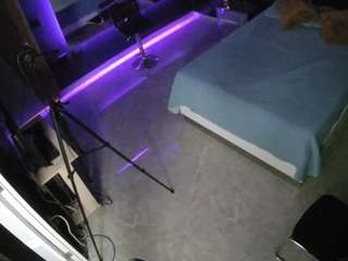voyeurcam-casa-salsa-bedroom-13