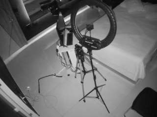 voyeurcam-casa-salsa-bedroom-13