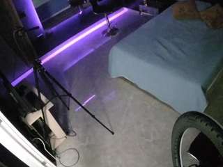 voyeurcam-casa-salsa-bedroom-13
