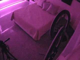 voyeurcam-casa-salsa-bedroom-13