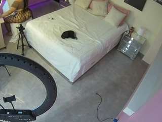 voyeurcam-casa-salsa-bedroom-13