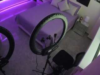 voyeurcam-casa-salsa-bedroom-13