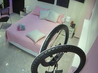 voyeurcam-casa-salsa-bedroom-13