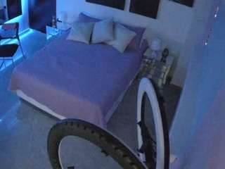 voyeurcam-casa-salsa-bedroom-13