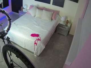 voyeurcam-casa-salsa-bedroom-13