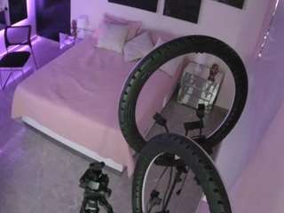 voyeurcam-casa-salsa-bedroom-13