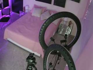 voyeurcam-casa-salsa-bedroom-13