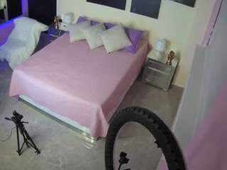 voyeurcam-casa-salsa-bedroom-13