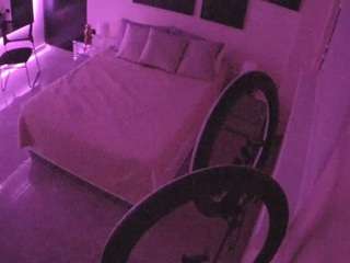 voyeurcam-casa-salsa-bedroom-13