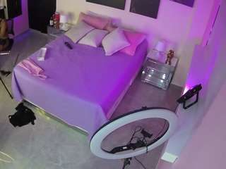 voyeurcam-casa-salsa-bedroom-13