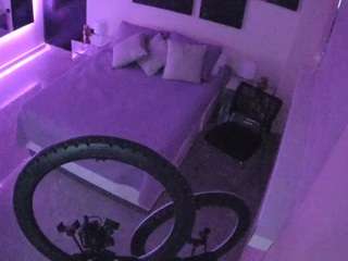voyeurcam-casa-salsa-bedroom-13