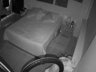 voyeurcam-casa-salsa-bedroom-13 live cam profile