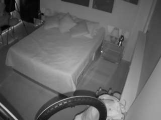 voyeurcam-casa-salsa-bedroom-13 webcam