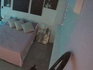 voyeurcam-casa-salsa-bedroom-13