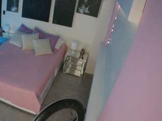 voyeurcam-casa-salsa-bedroom-13