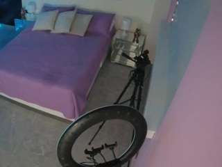 voyeurcam-casa-salsa-bedroom-13