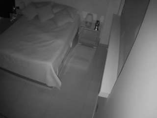 voyeurcam-casa-salsa-bedroom-13 webcam