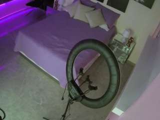 voyeurcam-casa-salsa-bedroom-13