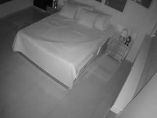 voyeurcam-casa-salsa-bedroom-13