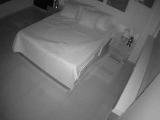 voyeurcam-casa-salsa-bedroom-13