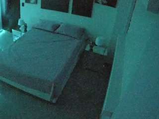 voyeurcam-casa-salsa-bedroom-13