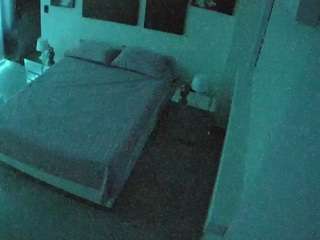 voyeurcam-casa-salsa-bedroom-13