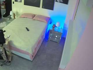 voyeurcam-casa-salsa-bedroom-13