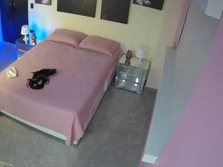 यह मॉडल अभी लाइव है. voyeurcam-casa-salsa-bedroom-13