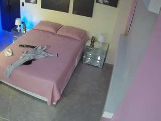 Bu model şu anda canlı. voyeurcam-casa-salsa-bedroom-13
