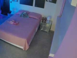 voyeurcam-casa-salsa-bedroom-13