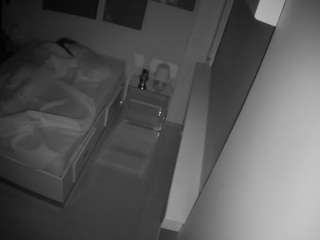 voyeurcam-casa-salsa-bedroom-13