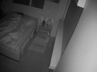 voyeurcam-casa-salsa-bedroom-13