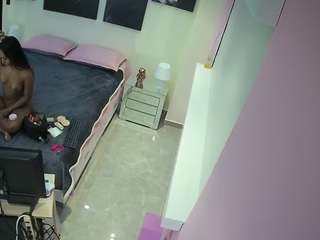 voyeurcam-casa-salsa-bedroom-13
