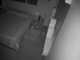 voyeurcam-casa-salsa-bedroom-13