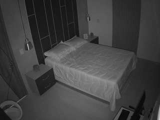 voyeurcam-casa-salsa-bedroom-8