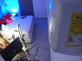 voyeurcam-casa-salsa-bedroom-8