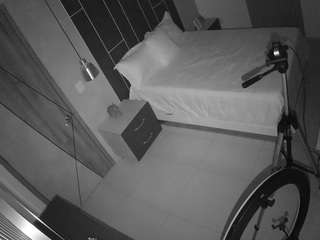 voyeurcam-casa-salsa-bedroom-8