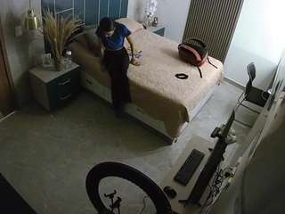voyeurcam-casa-salsa-bedroom-8