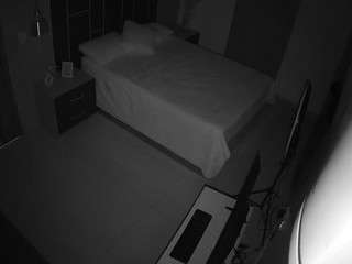 voyeurcam-casa-salsa-bedroom-8