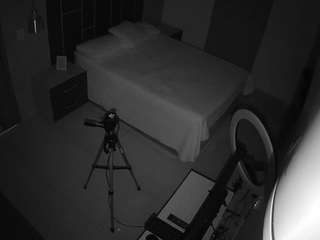 voyeurcam-casa-salsa-bedroom-8