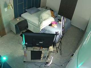 voyeurcam-casa-salsa-bedroom-8