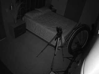 voyeurcam-casa-salsa-bedroom-8