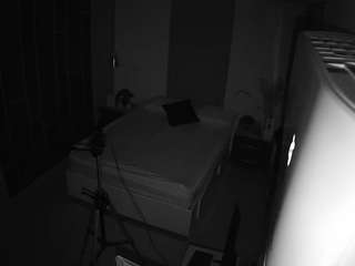 voyeurcam-casa-salsa-bedroom-8