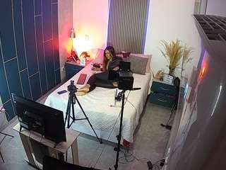 voyeurcam-casa-salsa-bedroom-8 camsoda