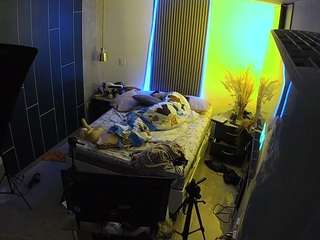voyeurcam-casa-salsa-bedroom-8