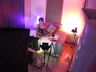 voyeurcam-casa-salsa-bedroom-8