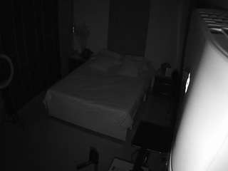 voyeurcam-casa-salsa-bedroom-8