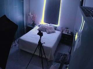 voyeurcam-casa-salsa-bedroom-8