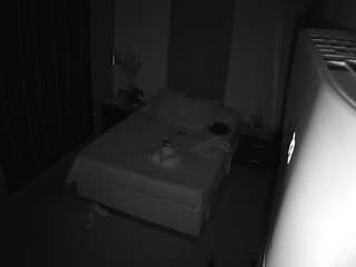 voyeurcam-casa-salsa-bedroom-8